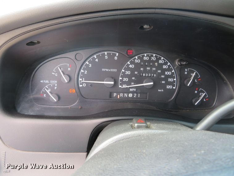 image for item DN5887 2000 Ford Explorer XLT  SUV