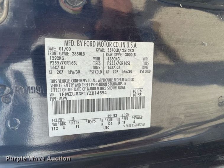 image for item DN5887 2000 Ford Explorer XLT  SUV