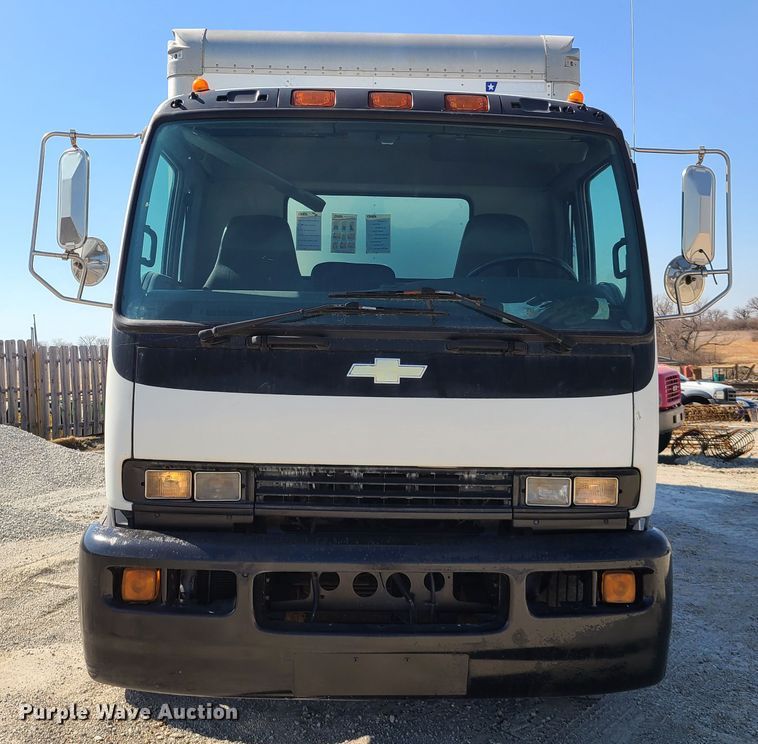 image for item DN6190 2007 Chevrolet T7500  box truck