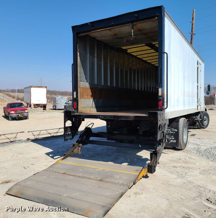 image for item DN6190 2007 Chevrolet T7500  box truck