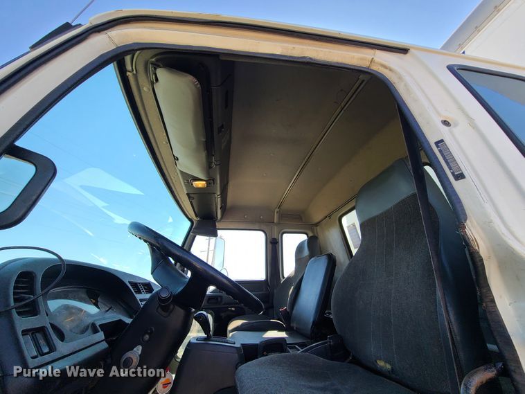 image for item DN6190 2007 Chevrolet T7500  box truck