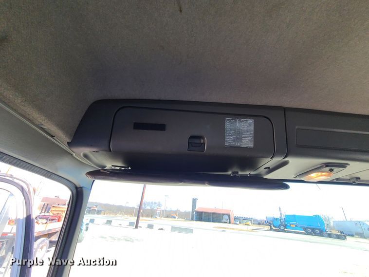 image for item DN6190 2007 Chevrolet T7500  box truck