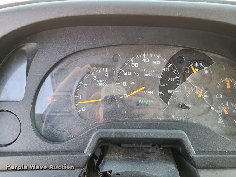 image for item DN6190 2007 Chevrolet T7500  box truck