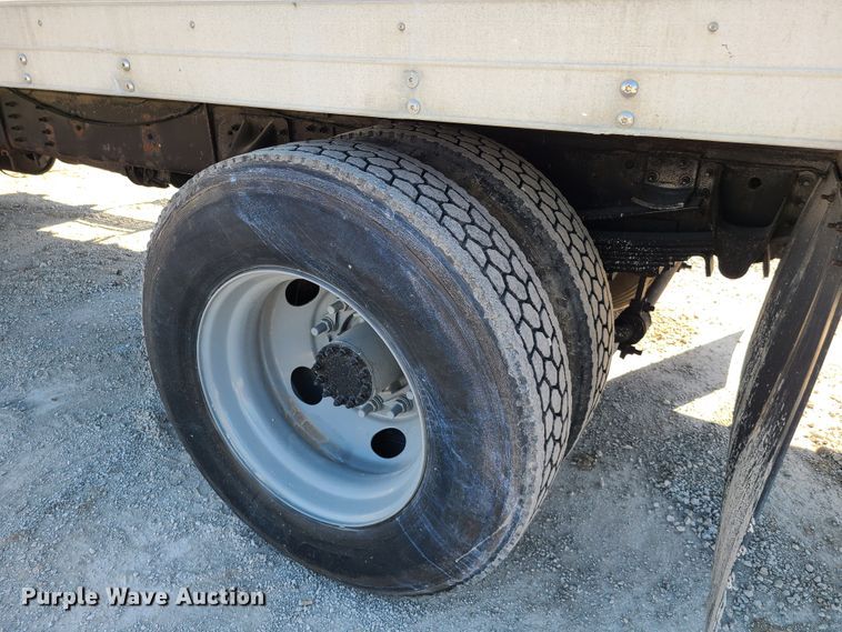 image for item DN6190 2007 Chevrolet T7500  box truck