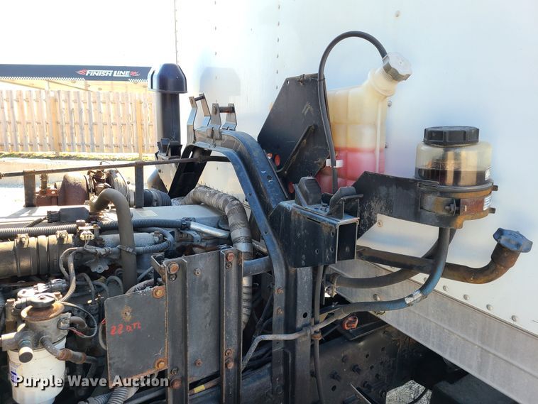 image for item DN6190 2007 Chevrolet T7500  box truck