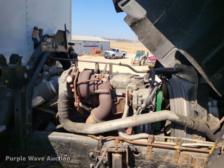 image for item DN6190 2007 Chevrolet T7500  box truck