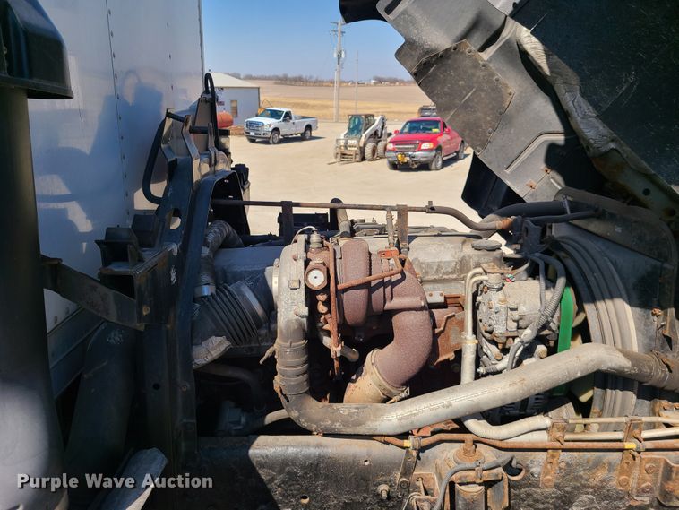 image for item DN6190 2007 Chevrolet T7500  box truck