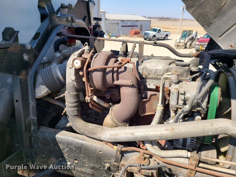 image for item DN6190 2007 Chevrolet T7500  box truck