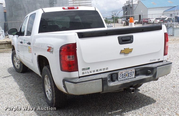 image for item DN6764 2011 Chevrolet Silverado 1500  Crew Cab pickup truck