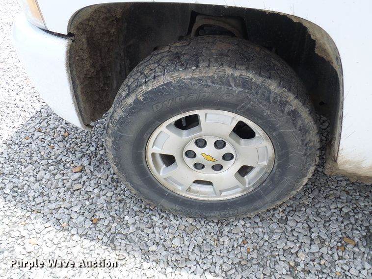 image for item DN6764 2011 Chevrolet Silverado 1500  Crew Cab pickup truck