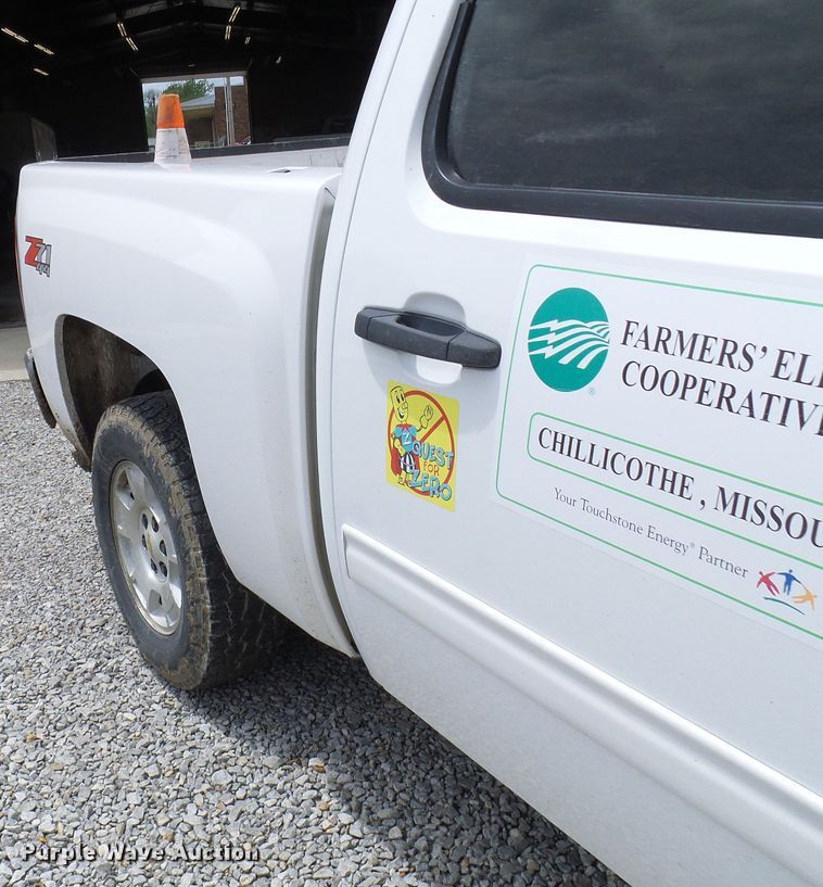 image for item DN6764 2011 Chevrolet Silverado 1500  Crew Cab pickup truck