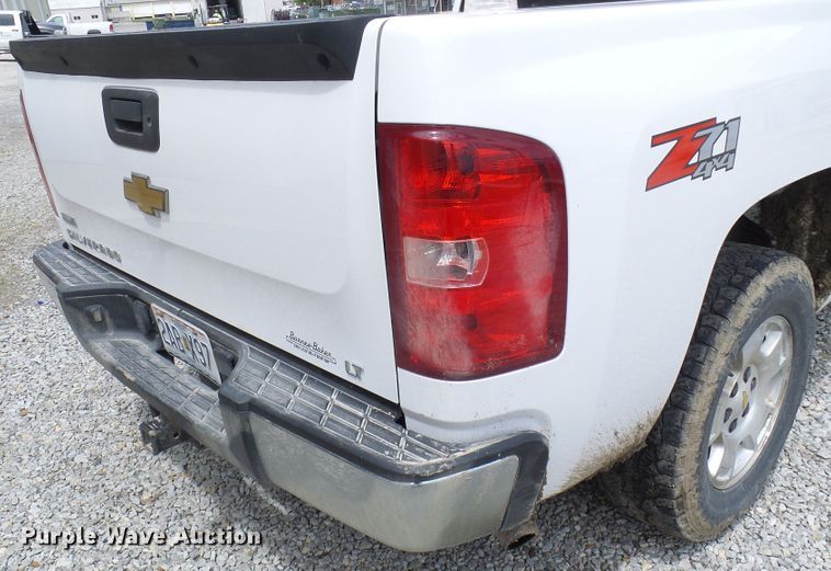 image for item DN6764 2011 Chevrolet Silverado 1500  Crew Cab pickup truck