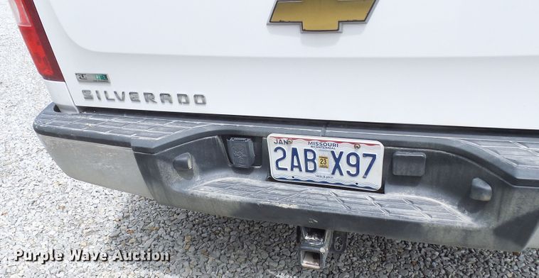 image for item DN6764 2011 Chevrolet Silverado 1500  Crew Cab pickup truck