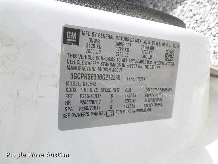 image for item DN6764 2011 Chevrolet Silverado 1500  Crew Cab pickup truck