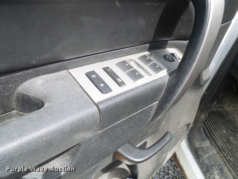 image for item DN6764 2011 Chevrolet Silverado 1500  Crew Cab pickup truck