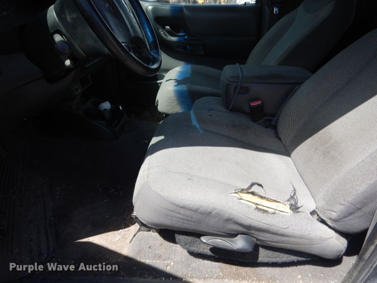 image for item FI9038 2001 Ford Ranger XLT  SuperCab pickup truck