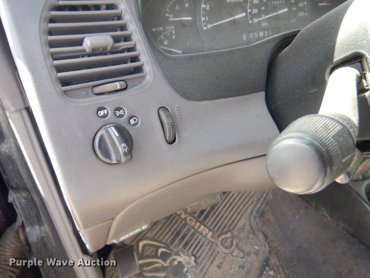 image for item FI9038 2001 Ford Ranger XLT  SuperCab pickup truck