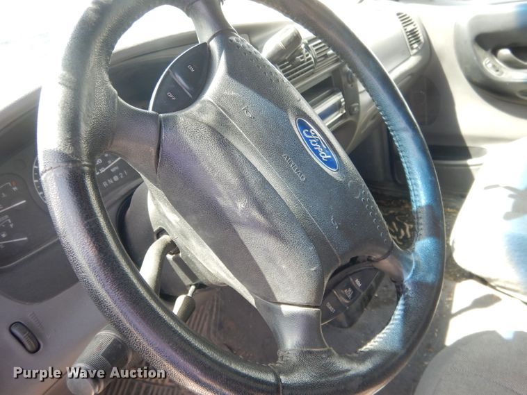 image for item FI9038 2001 Ford Ranger XLT  SuperCab pickup truck