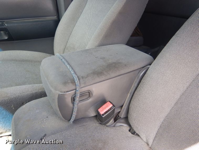 image for item FI9038 2001 Ford Ranger XLT  SuperCab pickup truck