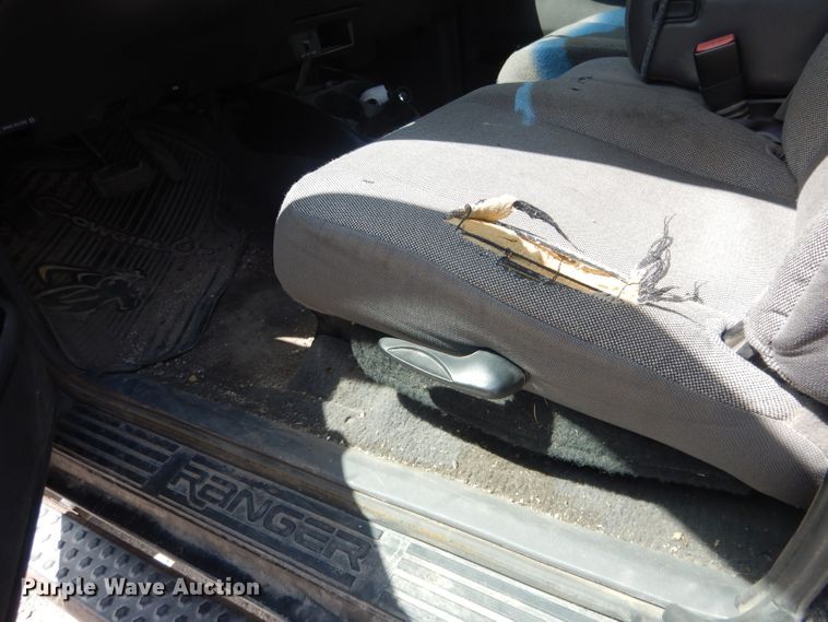 image for item FI9038 2001 Ford Ranger XLT  SuperCab pickup truck