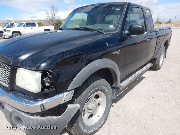 image for item FI9038 2001 Ford Ranger XLT  SuperCab pickup truck