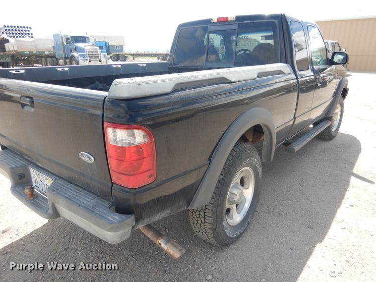 image for item FI9038 2001 Ford Ranger XLT  SuperCab pickup truck