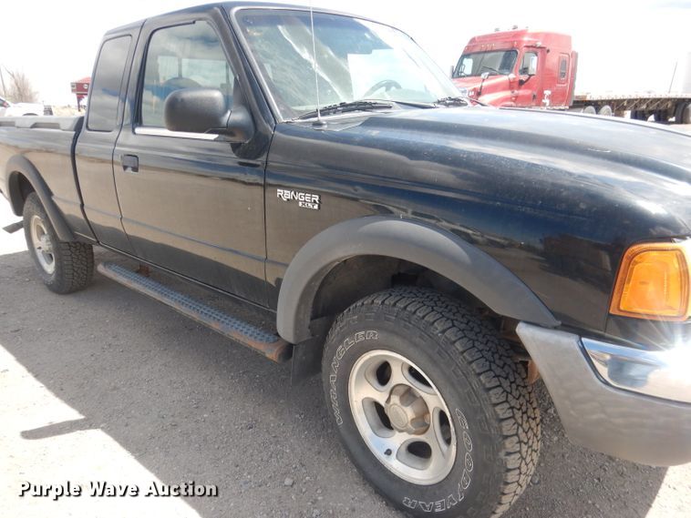 image for item FI9038 2001 Ford Ranger XLT  SuperCab pickup truck
