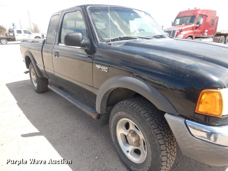 image for item FI9038 2001 Ford Ranger XLT  SuperCab pickup truck