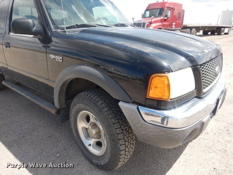 image for item FI9038 2001 Ford Ranger XLT  SuperCab pickup truck