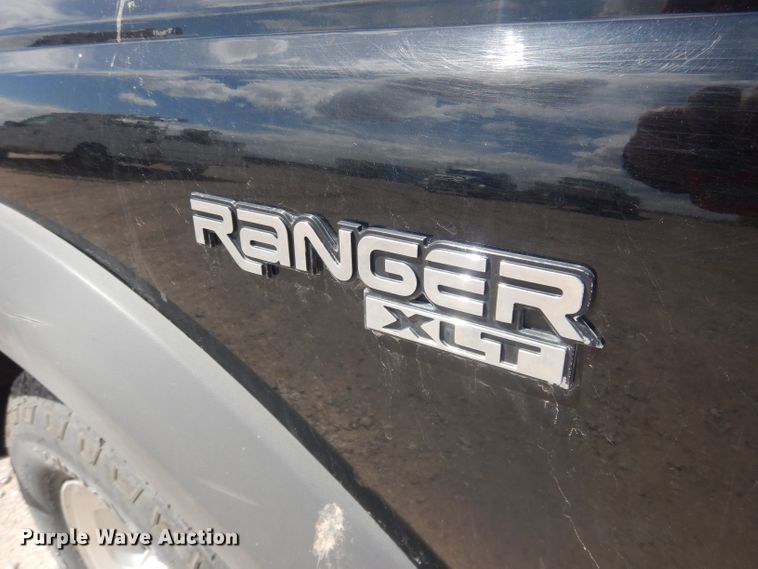 image for item FI9038 2001 Ford Ranger XLT  SuperCab pickup truck