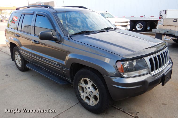 image for item FR9583 2004 Jeep Grand Cherokee  SUV