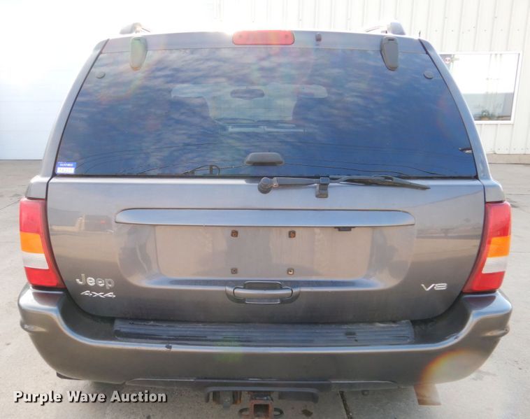 image for item FR9583 2004 Jeep Grand Cherokee  SUV