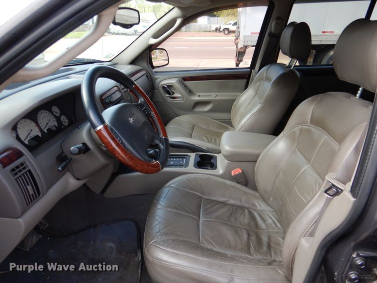 image for item FR9583 2004 Jeep Grand Cherokee  SUV