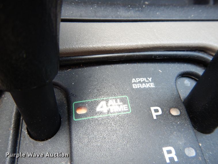 image for item FR9583 2004 Jeep Grand Cherokee  SUV