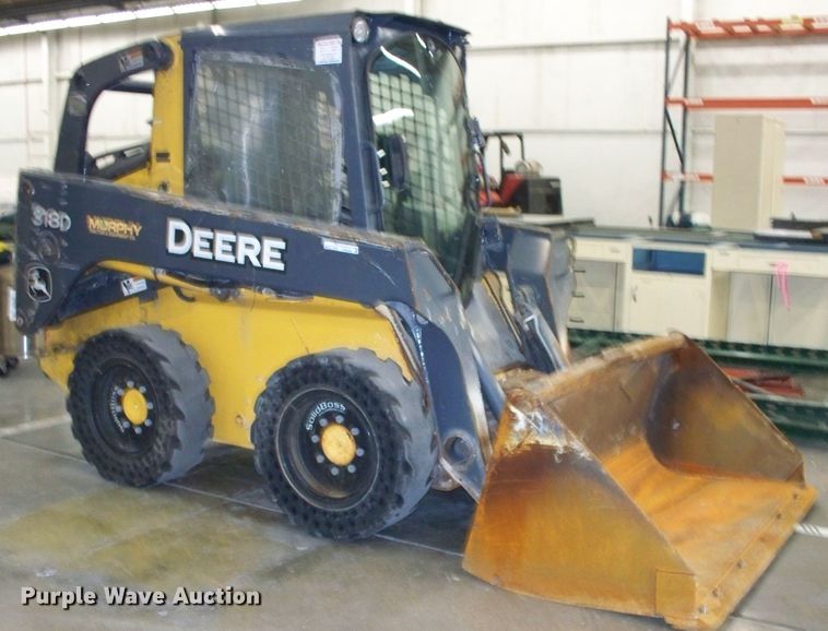 image for item FW9042 2013 John Deere 318D  skid steer loader