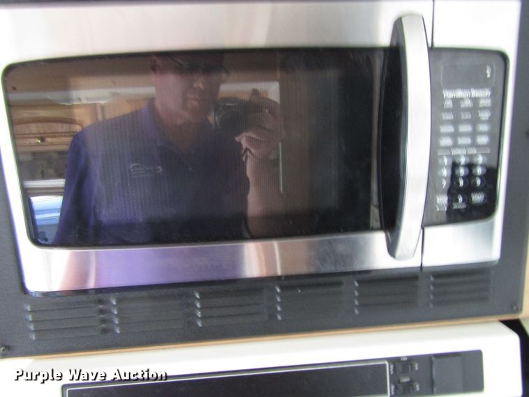 image for item GC9889 2001 Landau  RV