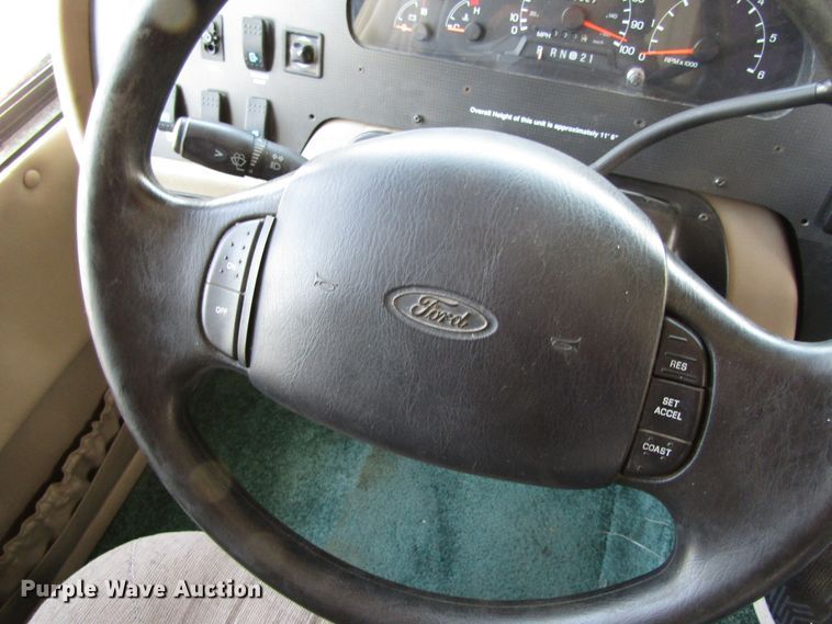 image for item GC9889 2001 Landau  RV