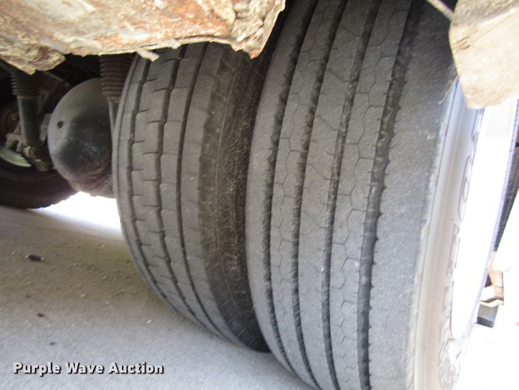 image for item GC9889 2001 Landau  RV