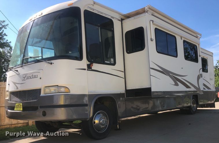 image for item GC9889 2001 Landau  RV