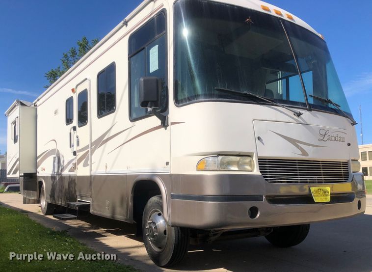 image for item GC9889 2001 Landau  RV