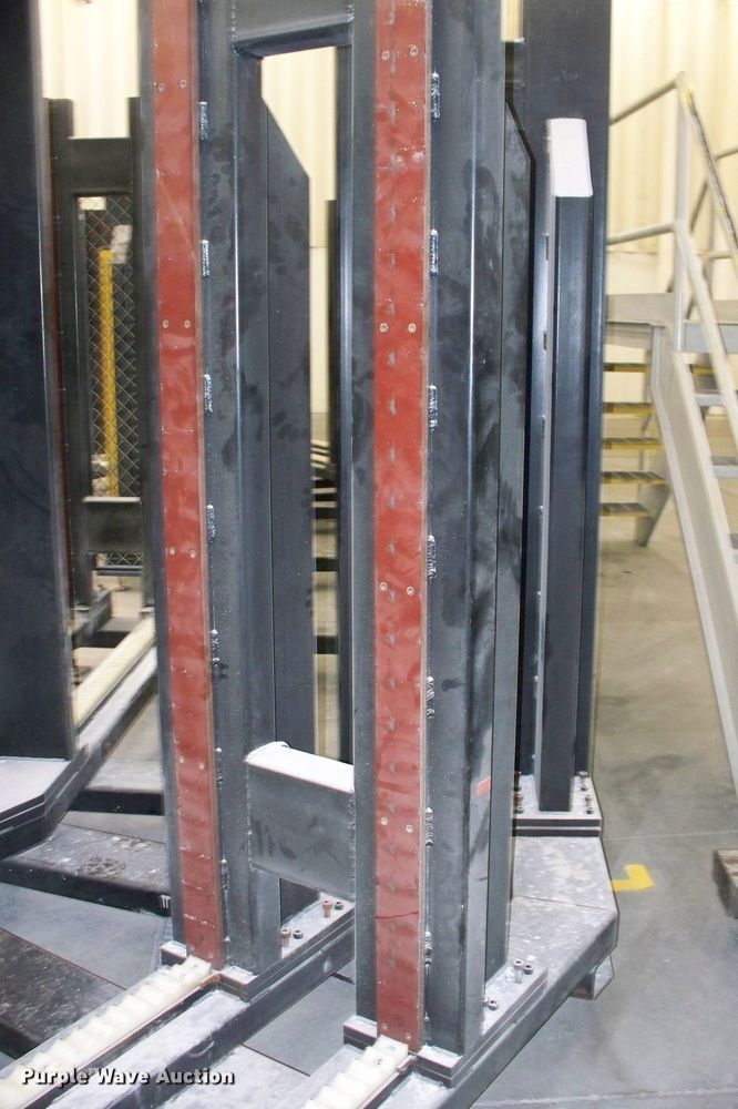 image for item GQ9570 (3) light bulb racks