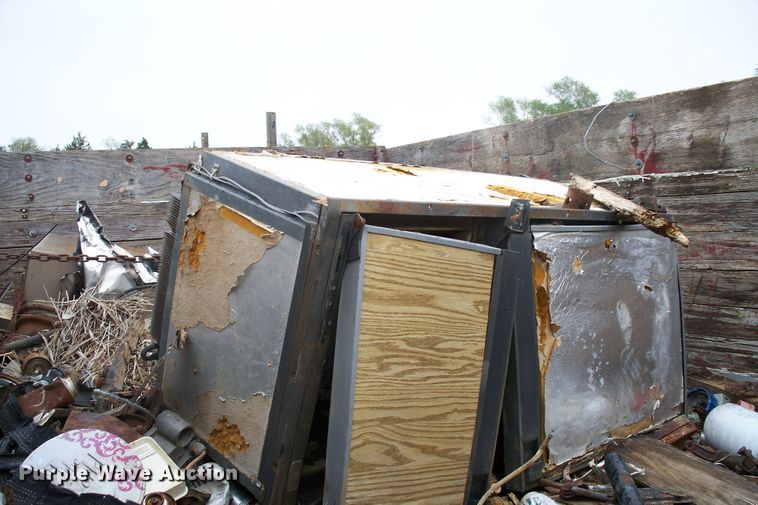 image for item GQ9594 1959 Chevrolet Viking 60  grain truck