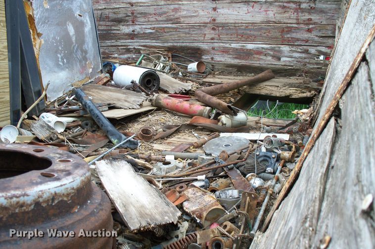 image for item GQ9594 1959 Chevrolet Viking 60  grain truck