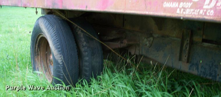 image for item GQ9594 1959 Chevrolet Viking 60  grain truck