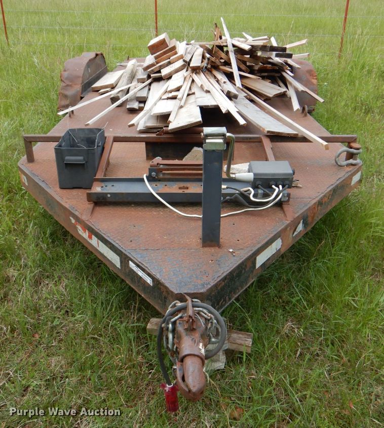 image for item HC9264 2002  shop built utility trailer