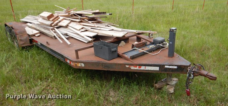image for item HC9264 2002  shop built utility trailer