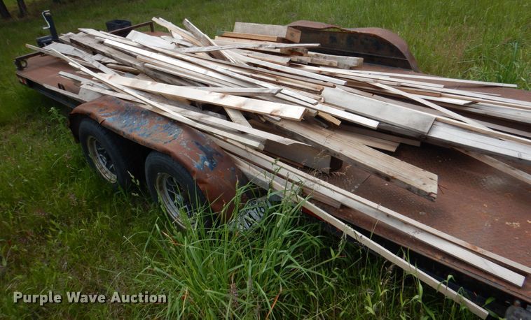 image for item HC9264 2002  shop built utility trailer