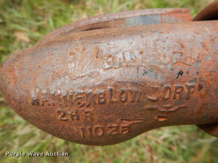 image for item HC9264 2002  shop built utility trailer