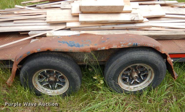 image for item HC9264 2002  shop built utility trailer