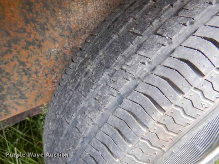 image for item HC9264 2002  shop built utility trailer